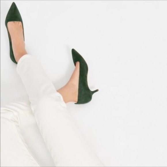 Everlane The Editor Kitten Heel Pump 